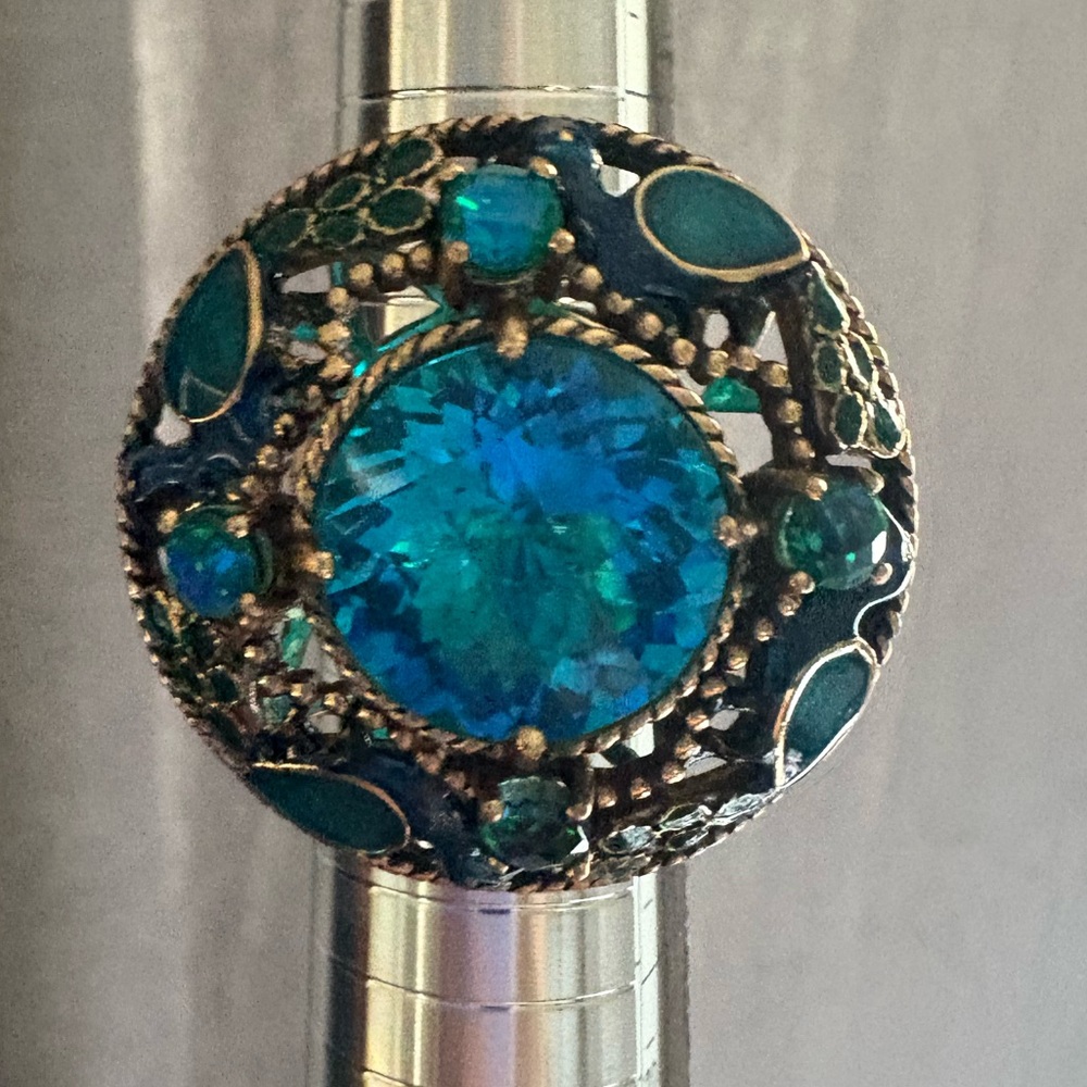 Sajen Peacock Ring